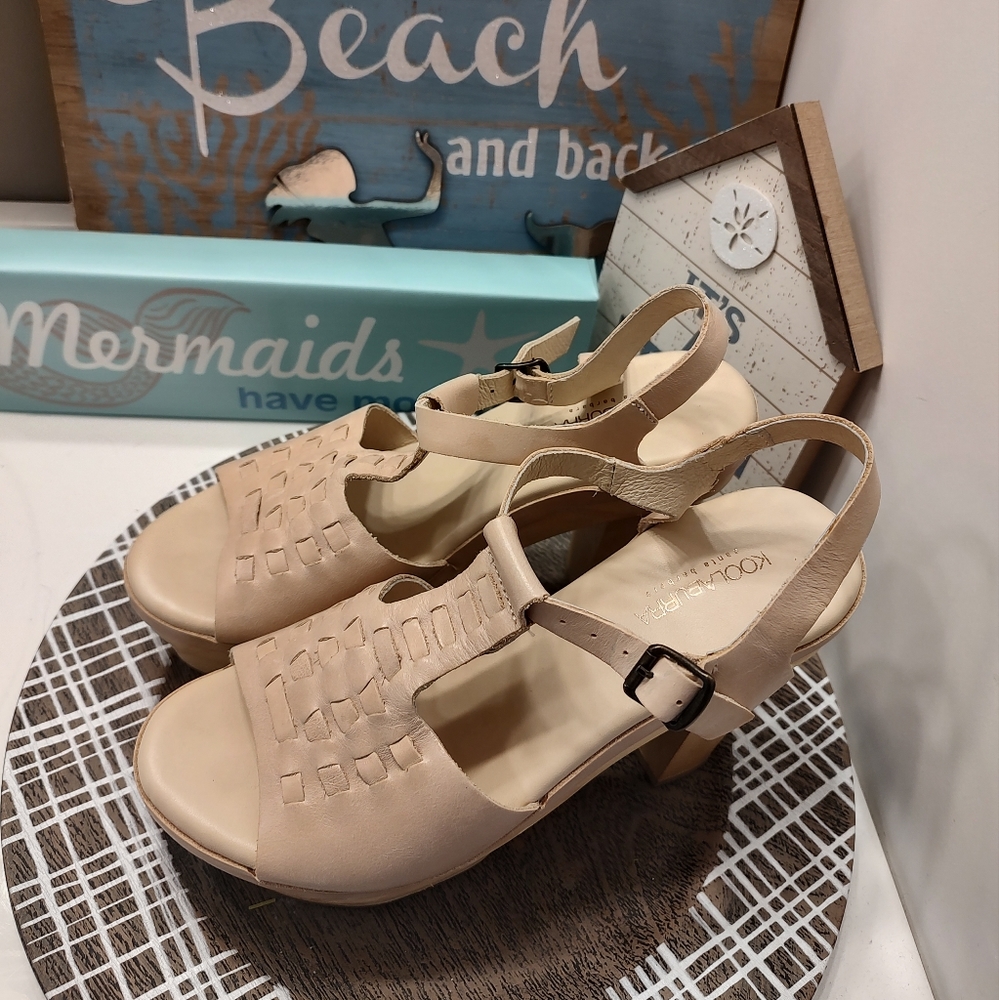 Koolaburra Beige Platform Slingback Sandals - Picture 5 of 15